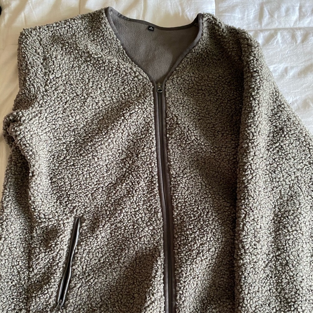 Uniqlo Men’s Fleece Grey Cardigan